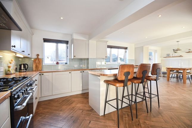4, Spring Way, Halstead photo 2