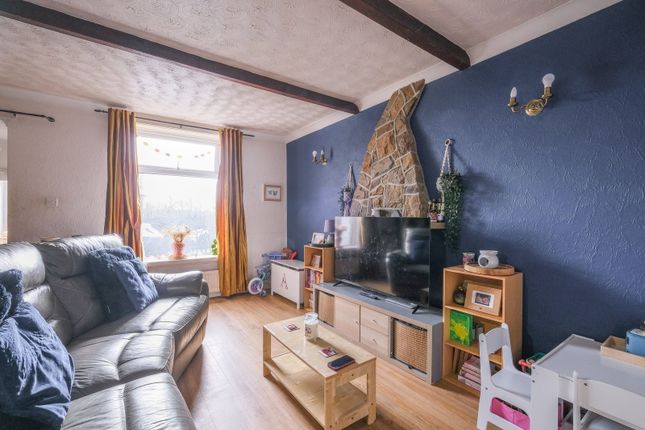 31, Burn Road, Huddersfield photo 2