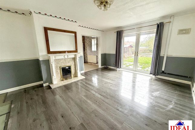 72, Chestnut Avenue, Carcroft, Doncaster photo 4