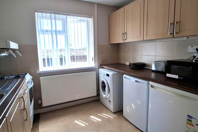 10, Bredon Close, Risca photo 3