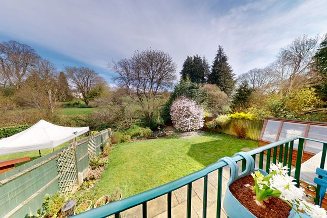 20, Detmore Close, Cheltenham photo 2