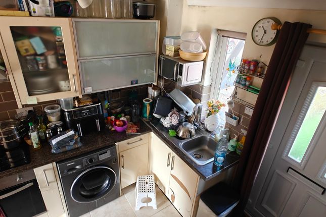 18, Archer Close, Swindon, Archer Close, Swindon, Swindon photo 3
