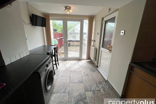 97, William Street, Rhondda Cynon Taff photo 4