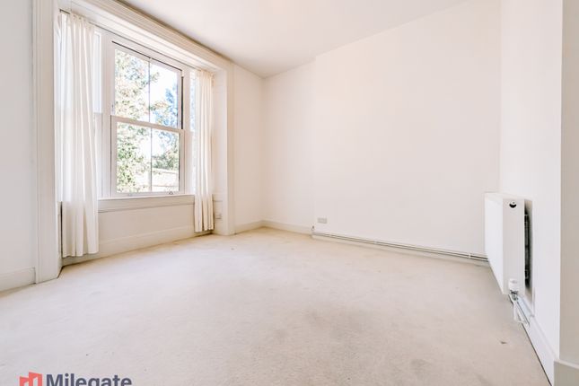 28B, Pendennis Road, Greater London photo 3