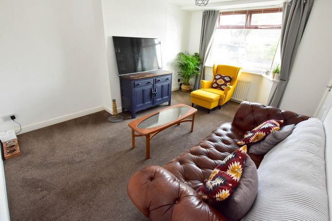 12 Birtenshaw Crescent, Bolton photo 4