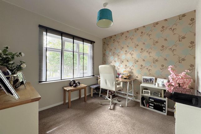 9, Roundhayes Close, Dorset photo 4