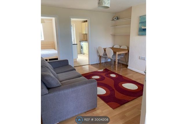 Bramshaw Road, Canterbury photo 4