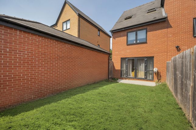 127, Coley Avenue, Berkshire photo 4
