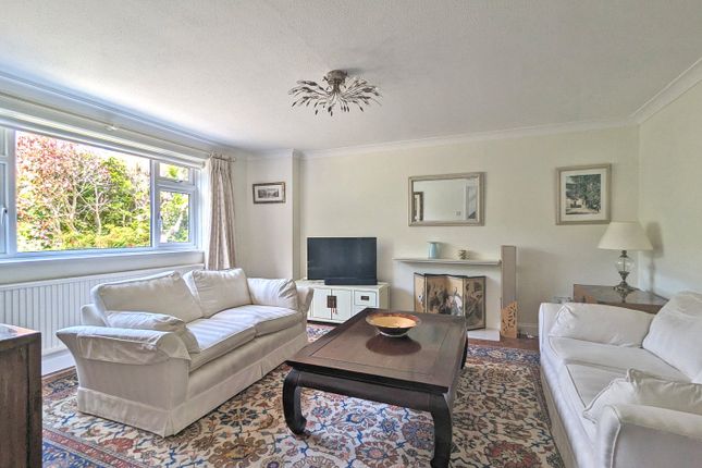 15, Durrant Way, Lymington photo 4