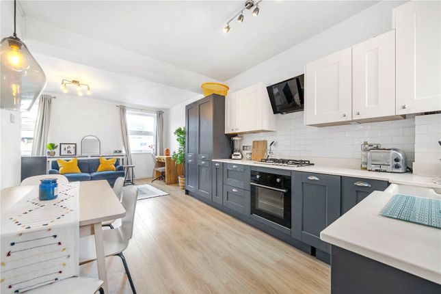 Flat for sale in Lordship Lane, East Dulwich, London
