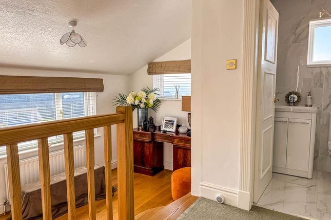 41, Howe Road, Onchan photo 4
