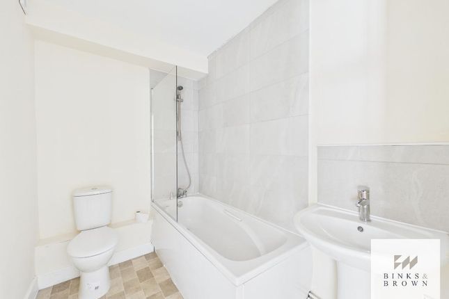 9, Victoria Court, Stanford Le Hope photo 4