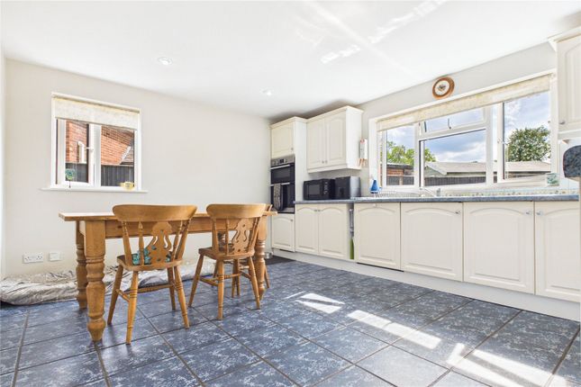 35, Heath Road, Reading photo 2