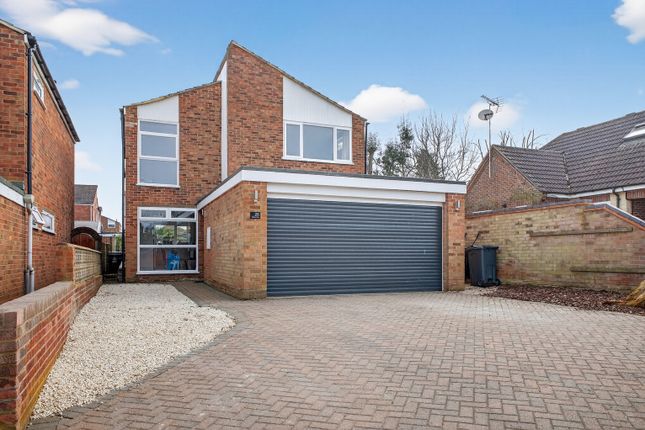 4-bed house on 26 Walsham Close, Stevenage, Hertfordshire, £525,000