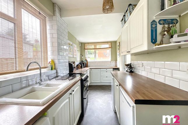 102, Cardiff Road, Newport photo 5