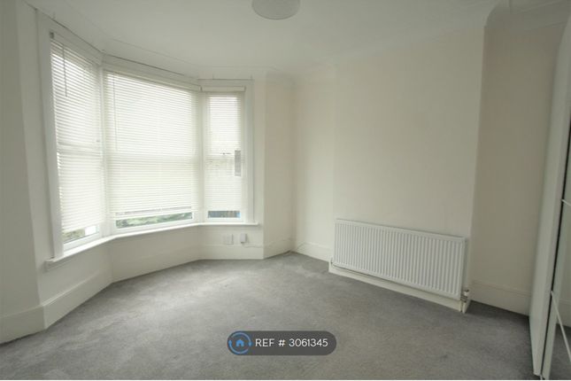 Chaucer Road, London photo 2