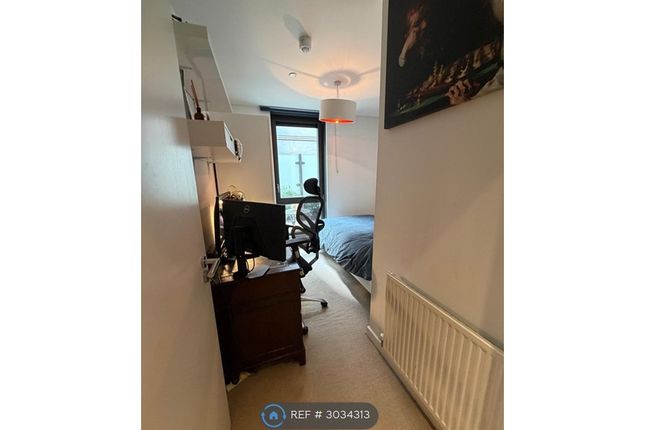 Apartment, Black Prince Road, London photo 4