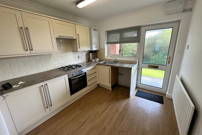 Flat to rent in Beaconsfield Court, Sketty, Swansea