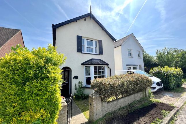 Detached house to rent in Hatch Close, Addlestone