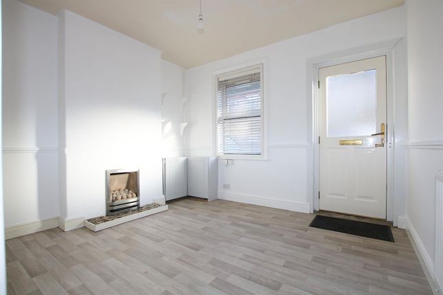 10, Warrington Street, Newmarket photo 3