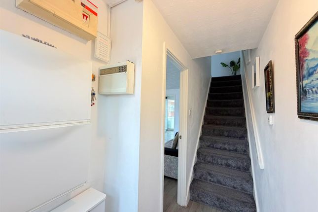 17, Bramble Close, Leicester photo 2