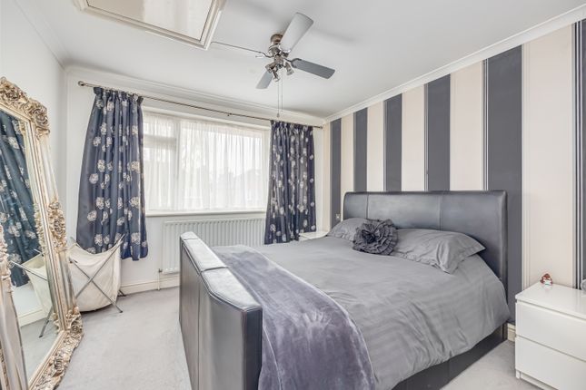 End terrace house for sale in Shaldon Drive, Morden