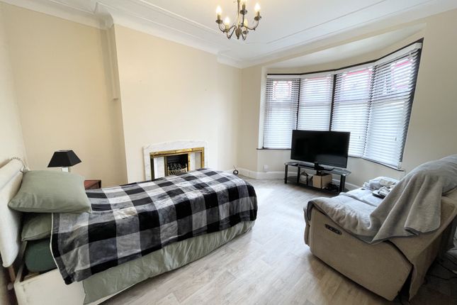 3, Baines Avenue, Blackpool photo 2