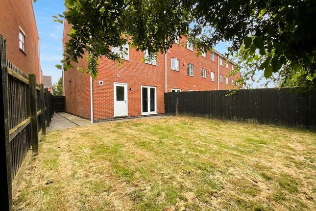 17 Edgbaston Drive, Stoke-On-Trent photo 4