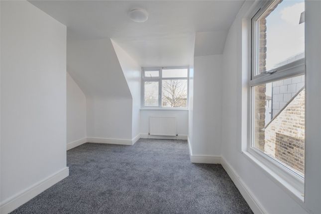 Flat for sale in Tankerville Road, Streatham, London