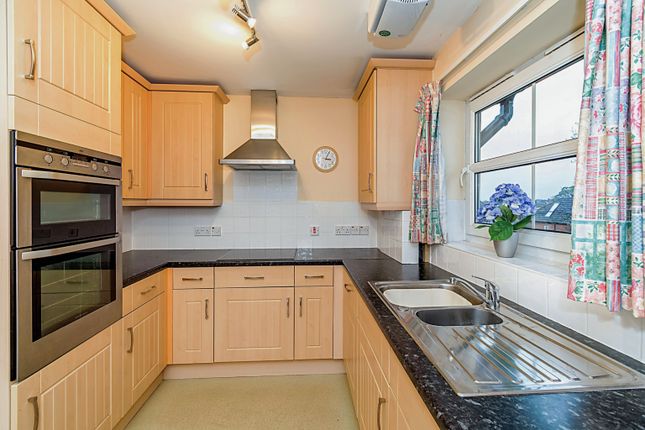 Flat 41, Hebron Court, 35, Hill Lane, Hampshire photo 3