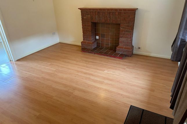 45, Abbotsbury Way, Swindon photo 2