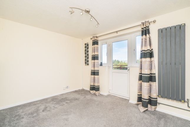 Maisonette to rent in The High Street, Two Mile Ash, Milton Keynes