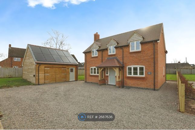 Dartle House With 2 Storey Garage