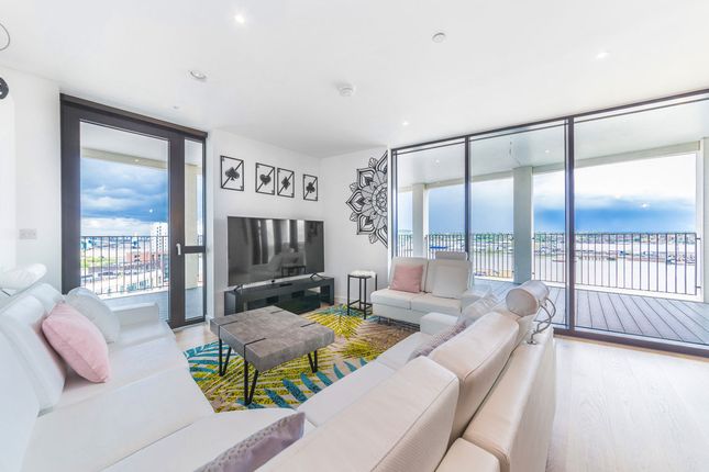 102 Pinnacle House, 4, Schooner Road, London photo 4