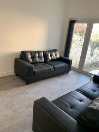 7C, Gainsborough Road rent gurantee, Liverpoool photo 2