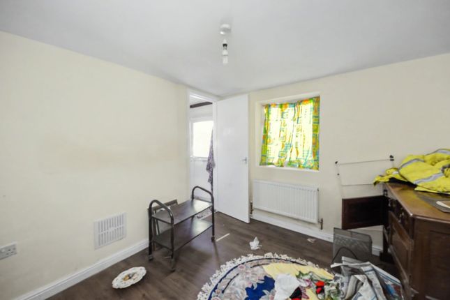 21, Greenfield Road, Bedford photo 4