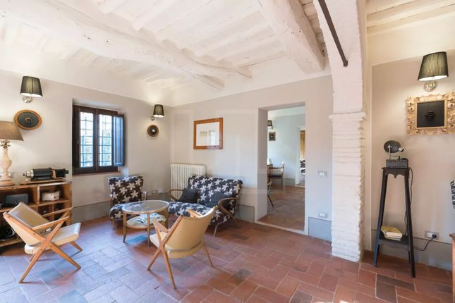 Villa for sale in Lucca, 55100, Italy
