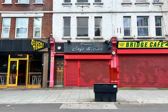 Thumbnail Retail premises to let in 8 Stile Hall Parade, Chiswick High Road, London