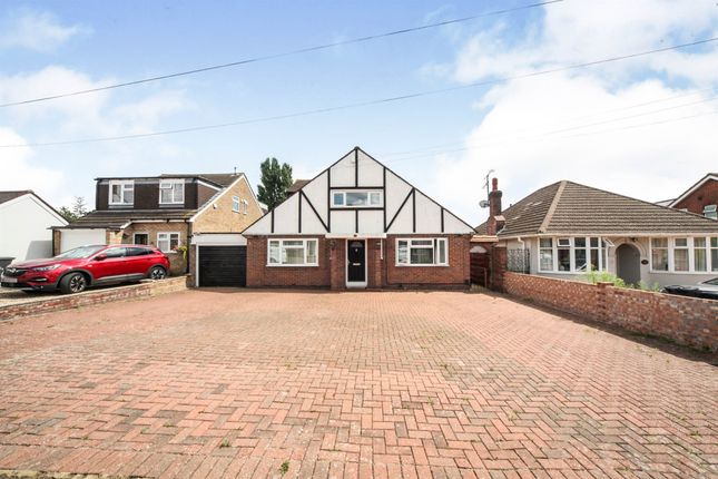 Thumbnail Detached house for sale in Sowerby Avenue, Luton