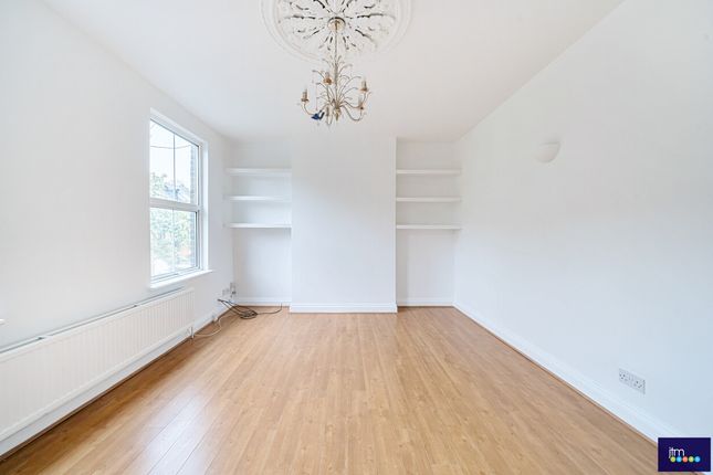 Flat for sale in Hatchard Road, London