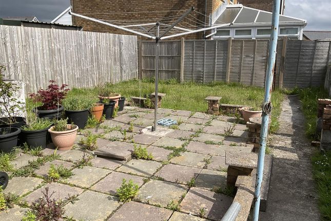 118, Teglan Park, Ammanford photo 4