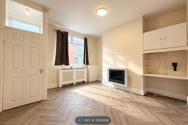 Dixon Street, Horwich, Bolton photo 3