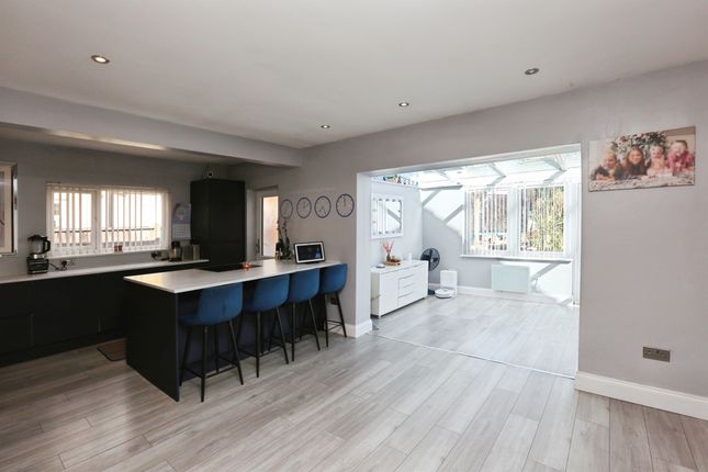 22, Perth Road, Gosport photo 4