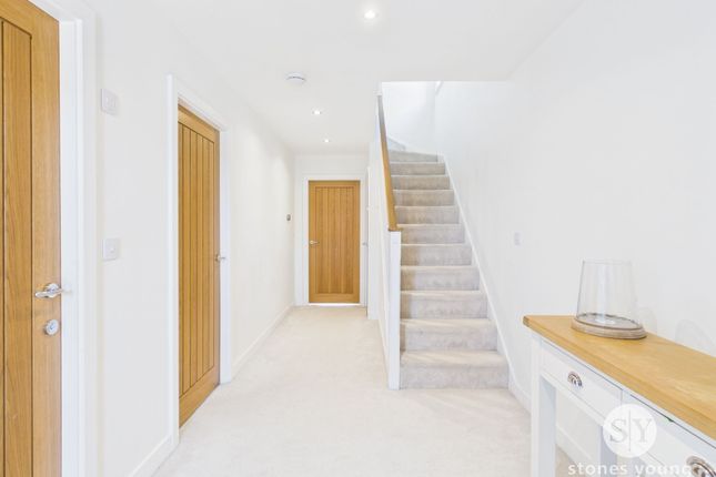 1 Harriets Heights, Blackburn photo 2