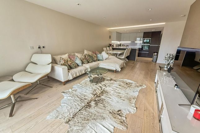 Apartment 28, Rothschild House, Brentford photo 2