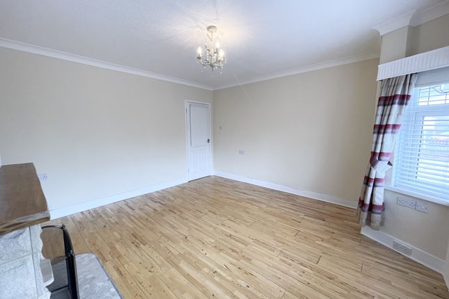 54, Maplewood Drive, Cleveleys photo 3