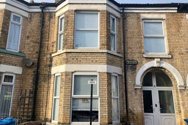 Thumbnail Flat to rent in Park Grove, Princes Avenue