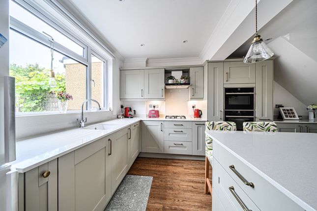 202 Windsor Road, Maidenhead photo 3