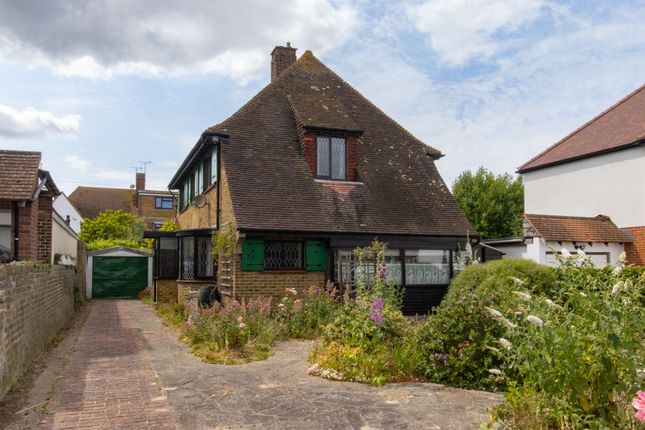 Thumbnail Detached house for sale in Avenue Gardens, Margate