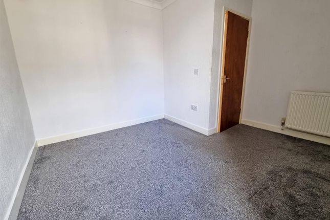 Flat to rent in Hamilton Terrace, Milford Haven